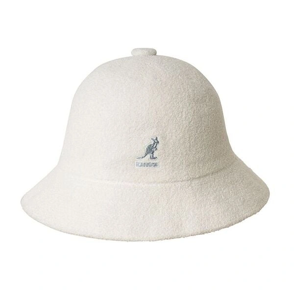 Kangol Bermuda Casual Weiß: Sommerfrische für Kopf & Laune! Zeitlos cool, jetzt dein Look erstrahlt.